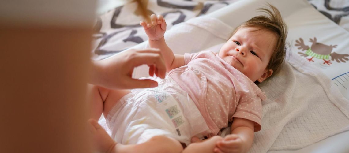 Érythème fessier : tout savoir sur les fesses rouges du nourrisson